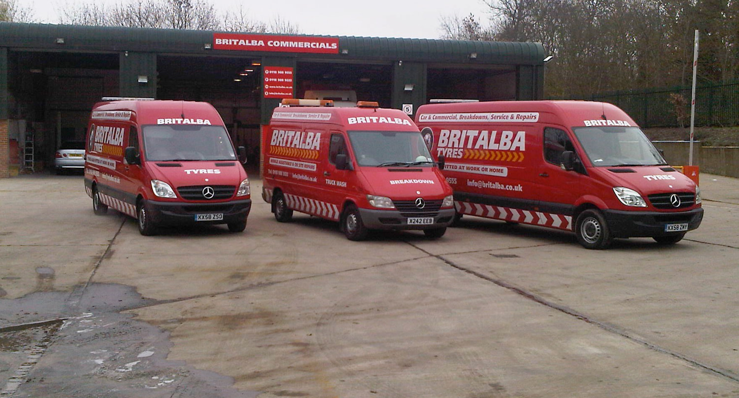 Vehicle <br>Servicing & Repairs